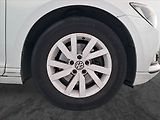 Volkswagen Passat (2015) Comfortline 2.0 TDI, Automat - náhled 15