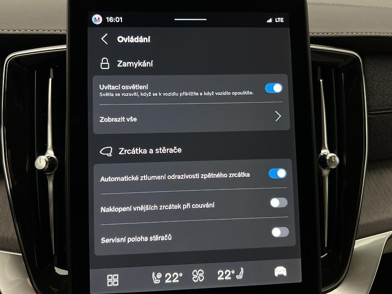 Volvo XC90 (2026) T8 AWD AUT RECHARGE DARK PLUS - fotka 40 z 46