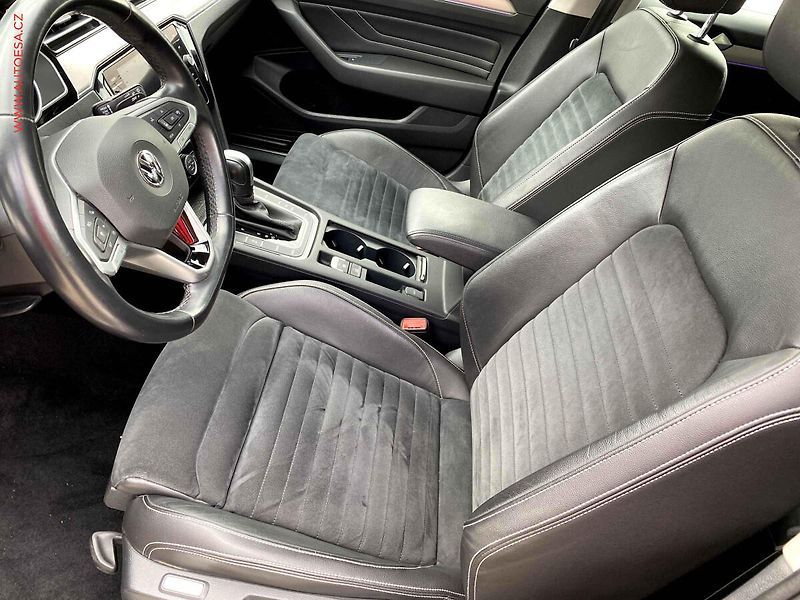 Volkswagen Passat (2020) 1.6 TDi, Elegance, DSG, LED - fotka 9 z 17