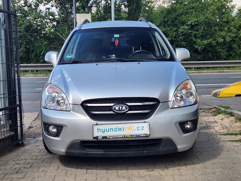 Kia Carens 2.0-7míst-NÍZKÁ SPOTŘEBA 6,5l - fotka 9 z 12