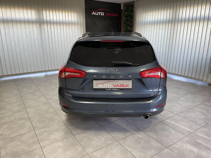 Ford Focus 1.5 TDCi NAVI DIGIAC  - fotka 10 z 24