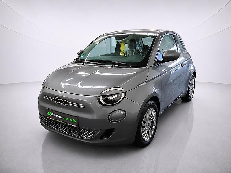 Fiat 500e (2022) Action, 100km, nový vůz - fotka 4 z 10