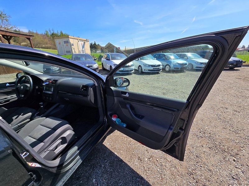 Volkswagen Golf (2007) 2.0 TDi 100KW - fotka 20 z 24