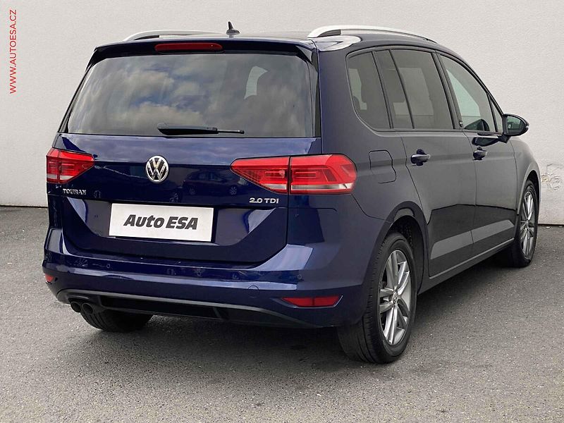 Volkswagen Touran (2017) 2.0 TDi, Sound, DSG, LED - fotka 4 z 18