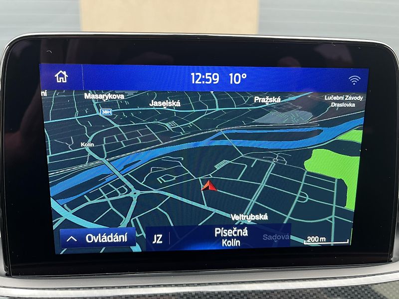 Ford Kuga (2023) 2.5 Plug-in Hybrid, ST-Line  - fotka 31 z 44