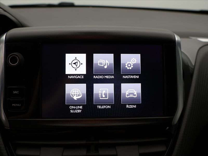 Peugeot 2008 1,6 HDI 73kW CZ - fotka 20 z 29