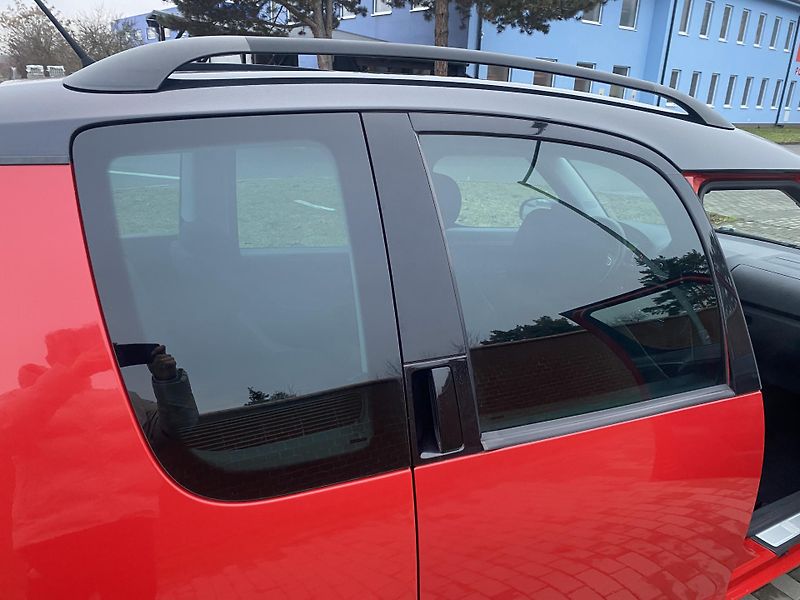 Škoda Roomster (2014) 1.2TSi MODEL NOIRE - fotka 41 z 65