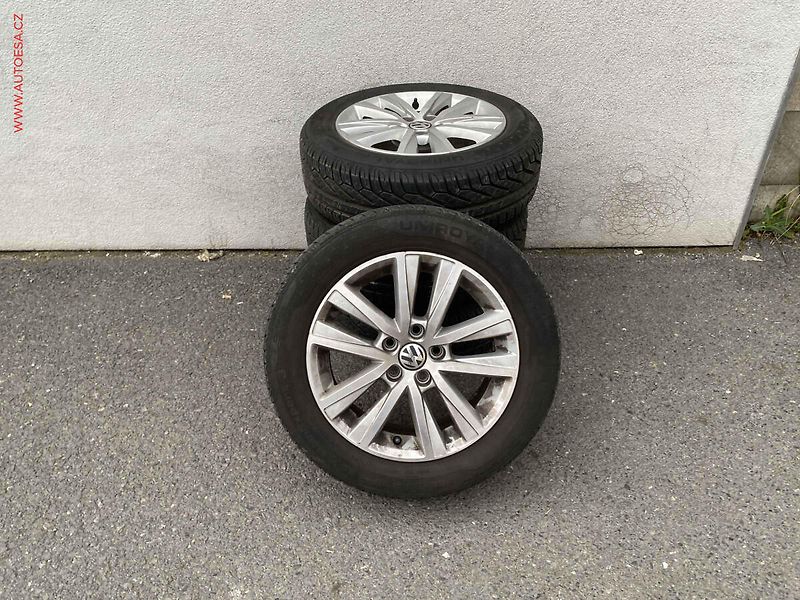 Volkswagen Polo (2011) 1.2 HTP, Style, +kola - fotka 16 z 16