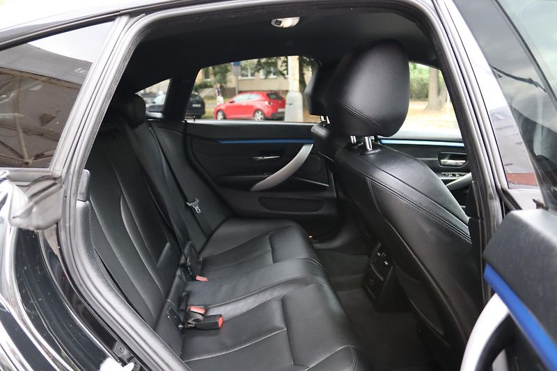 BMW Řada 4 BMW 430d xDrive Gran Coupé - fotka 45 z 54