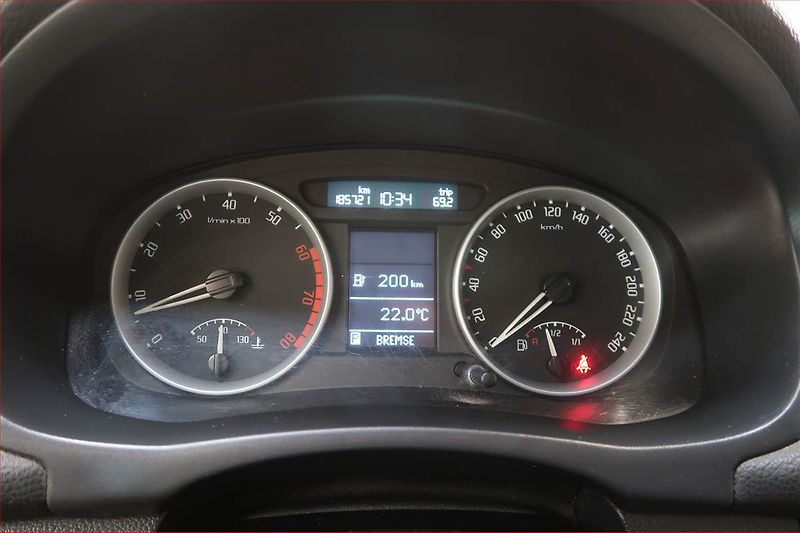 Škoda Roomster (2008) Style 1.6 16V, LPG, Automat - fotka 11 z 16