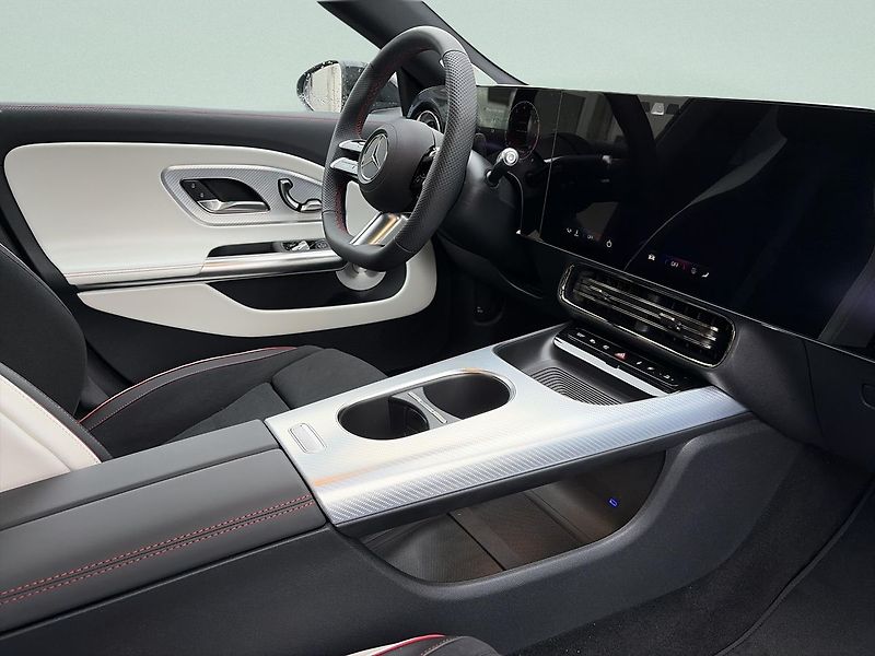 Mercedes-Benz CLA (2025) 200 - fotka 12 z 15
