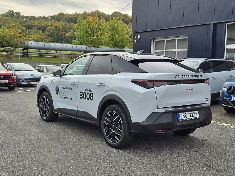 Peugeot 3008 (2026) GT Hybrid 145 e-DCS6  - fotka 3 z 21