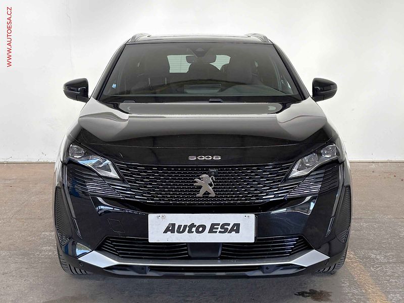 Peugeot 5008 (2021) 1.5 HDI, 1.maj, LED, panor. - fotka 2 z 17