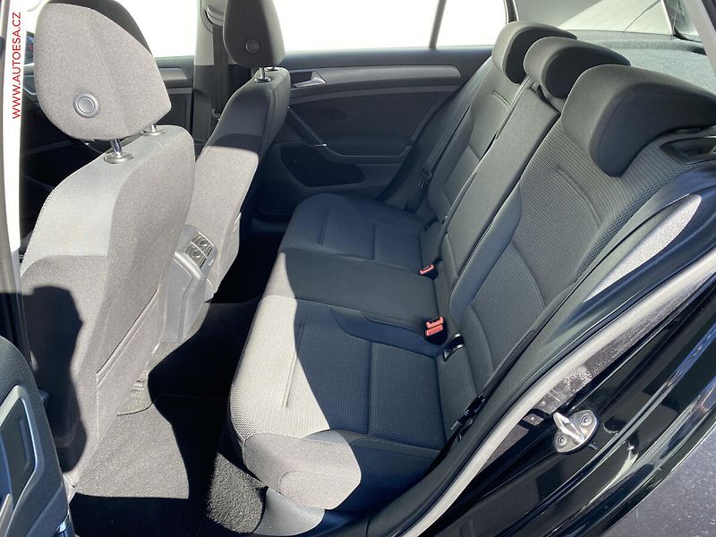 Volkswagen Golf (2013) 1.2 TSi VII, Comfortline - fotka 10 z 17