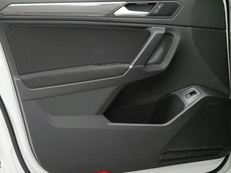 Volkswagen Tiguan Allspace - fotka 12 z 35