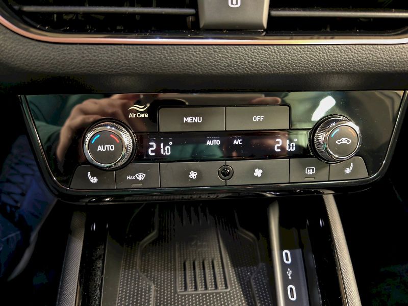 Škoda Kamiq (2024) 1.0 TSI 85 kW DSG Top Selectio - fotka 17 z 29