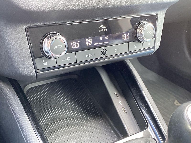 Škoda Scala (2023) 1.0 TSI Style - fotka 12 z 34