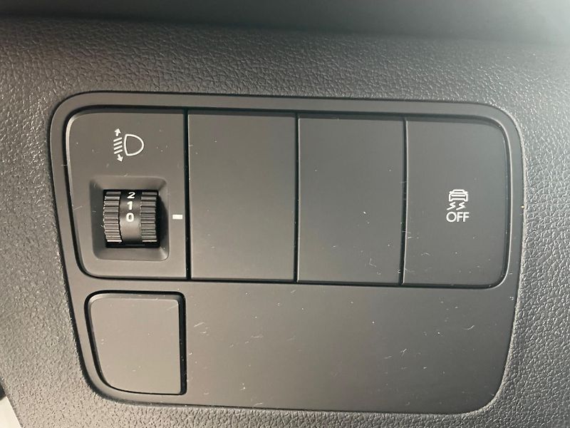 Hyundai Staria (2024) 2,2CRDi 130kW Comfort 6MT 4x2 - fotka 14 z 22