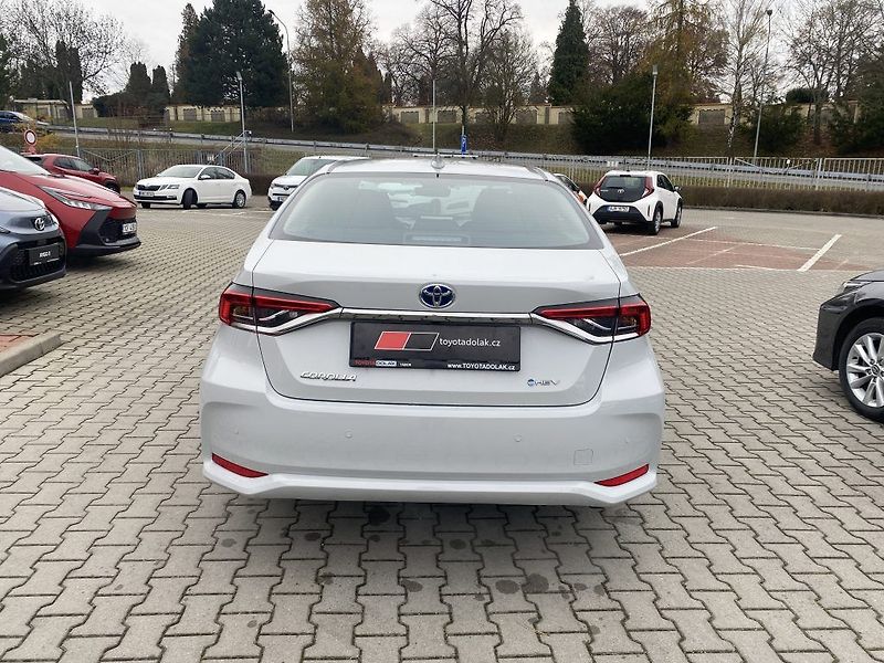 Toyota Corolla 1.8 Hybrid Comfort Tech - fotka 4 z 24