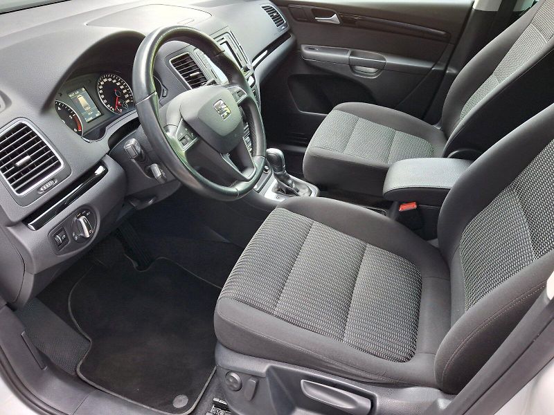 Seat Alhambra (2016) Style DSG 2,0TDi 135kW - fotka 6 z 35