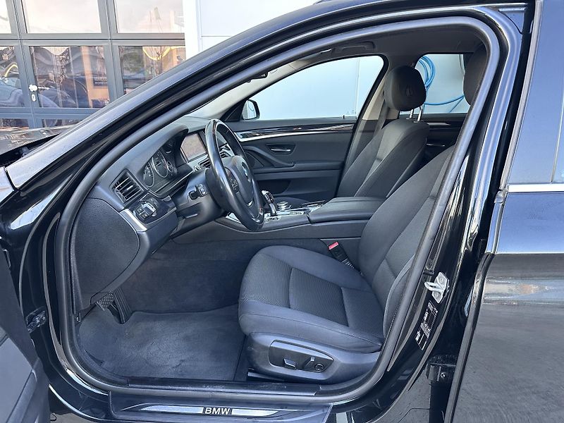 BMW Řada 5 520d Touring A/T - fotka 7 z 19