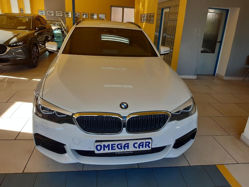 BMW Řada 5 520d XDRIVE M-PAKET - fotka 2 z 32