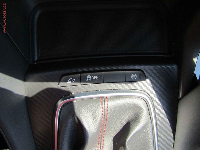 MG ZS (2024) 1.5DVVT, ČR, servis.kniha - fotka 14 z 18
