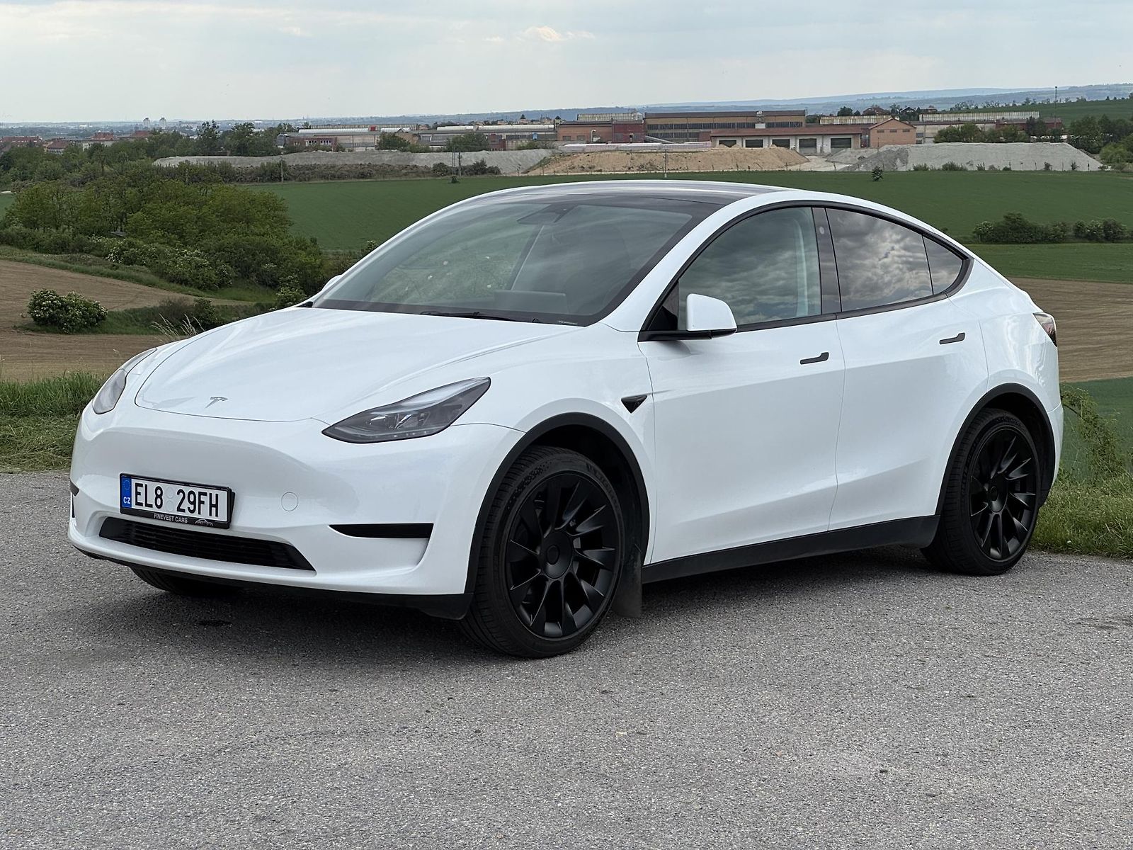 Tesla Model Y Standard Range Tažné SoH 95%