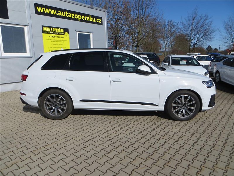 Audi Q7 3,0 TDI 210kW quattro S-line - fotka 10 z 27