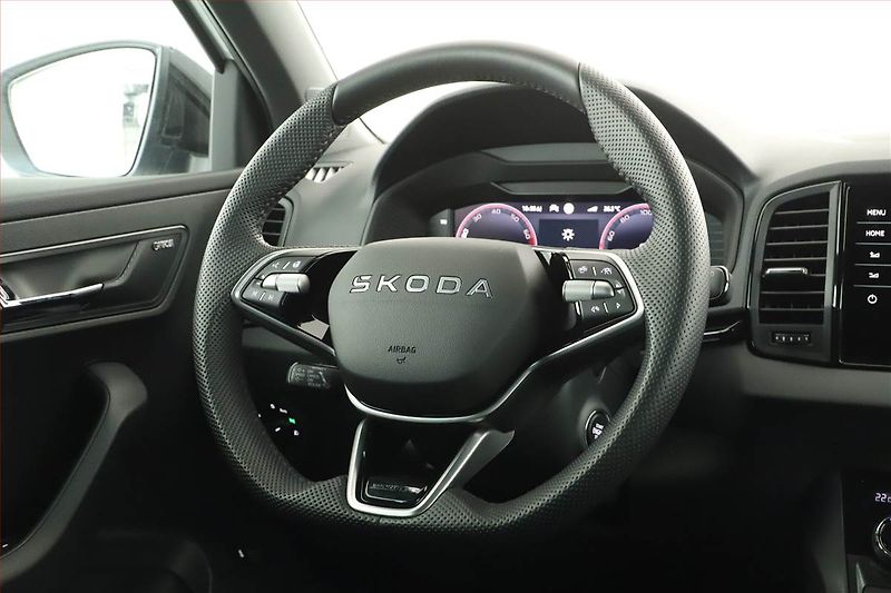 Škoda Karoq (2025) 1.5 TSI, SPORTLINE, SENZORY - fotka 8 z 18