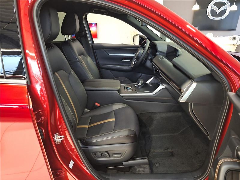 Mazda CX-80 (2026) 3.3 D 254k AWD AT8 HOMURA PLUS - fotka 6 z 18