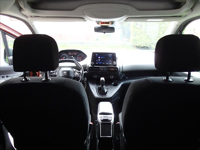 Peugeot Rifter 1,5 HDi, Active, ČR 2. Maj - fotka 29 z 35