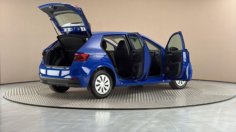 Škoda Fabia 1.0 TSI DSG Ambition - fotka 6 z 23