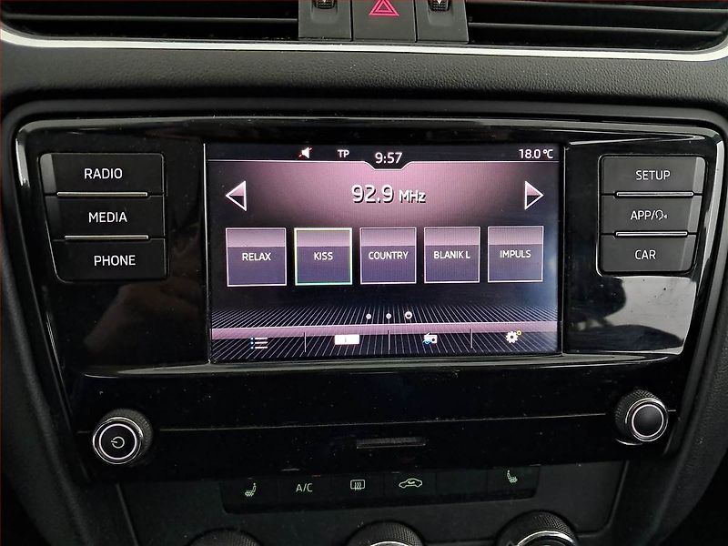 Škoda Octavia (2018) Ambition 1.6 TDI, Serv.kniha - fotka 13 z 17