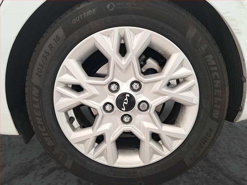 Kia Ceed (2017) 1.6 GDI, Serv.kniha, Tempomat - fotka 15 z 18