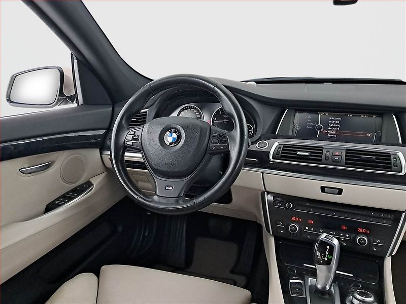 BMW Řada 5 (2010) 530d xDrive GT, 4X4, Automat - fotka 7 z 24