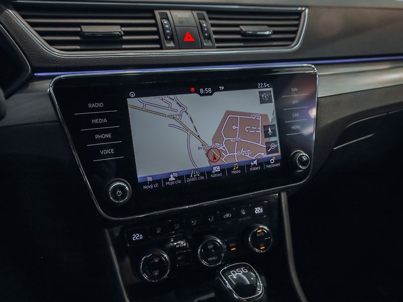 Škoda Superb 2.0TDI, Style DSG 110 kW - fotka 18 z 32