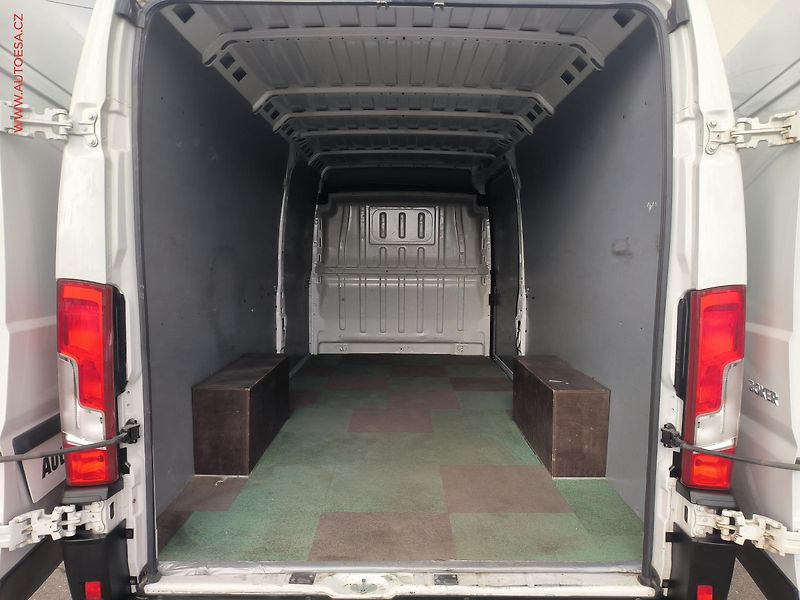 Peugeot Boxer (2021) 2.2HDi L4H2, 1.maj,ČR, 121kW - fotka 8 z 23