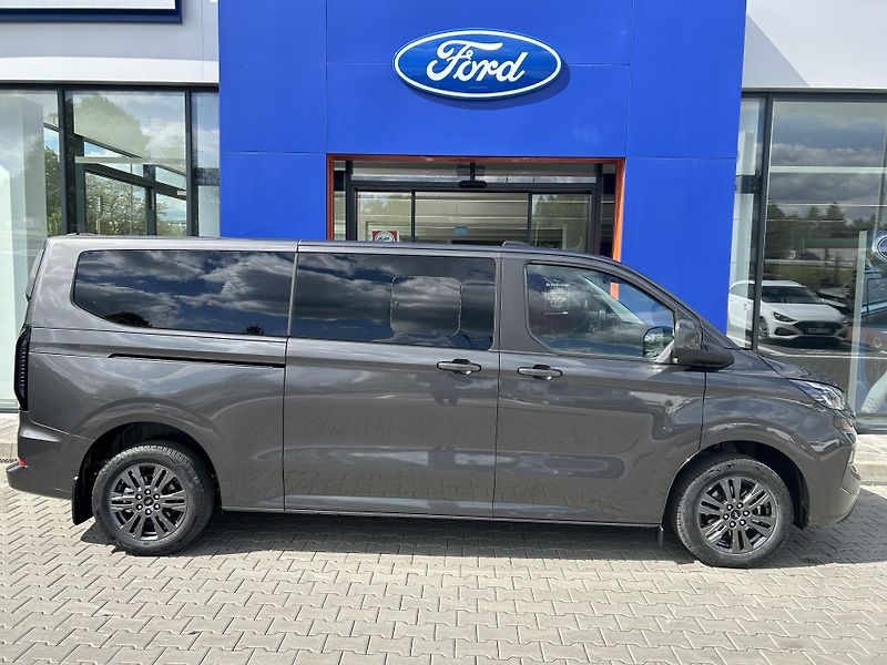 Ford Tourneo Custom Titanium L2 2.0 EcoBlue 110 kW - fotka 3 z 29