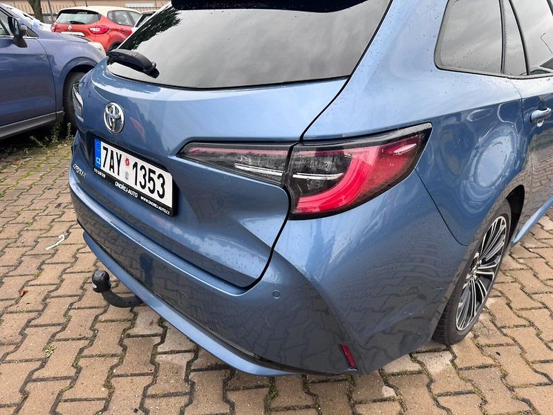 Toyota Corolla (2019) 1,2i 85KW TURBO SPOJKA 2. MAJ - fotka 11 z 50