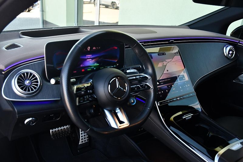 Mercedes-Benz EQE AMG 53 4MATIC+ PANO HUD ZÁRUKA - fotka 15 z 49