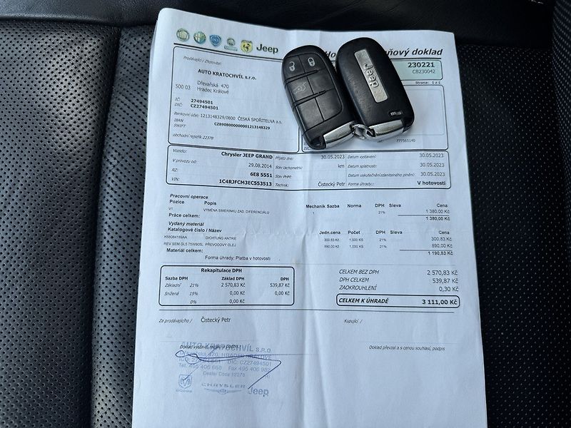 Jeep Grand Cherokee (2014) 3.0CRD Navi Kůže Vzduch Pano - fotka 30 z 50