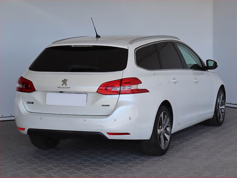 Peugeot 308 (2016) 1.6 BlueHDi, Automat, Navi - fotka 5 z 21