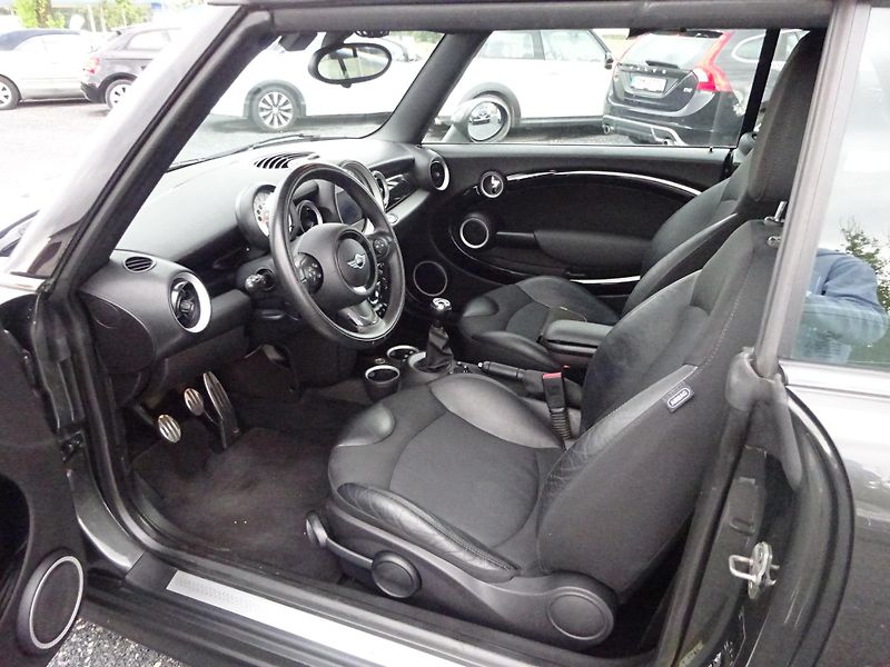 Mini Cooper S 1.6 135kW KABRIO KŮŽE  - fotka 5 z 31