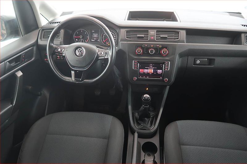 Volkswagen Caddy (2018) 2.0 TDI, 5Míst - fotka 7 z 21