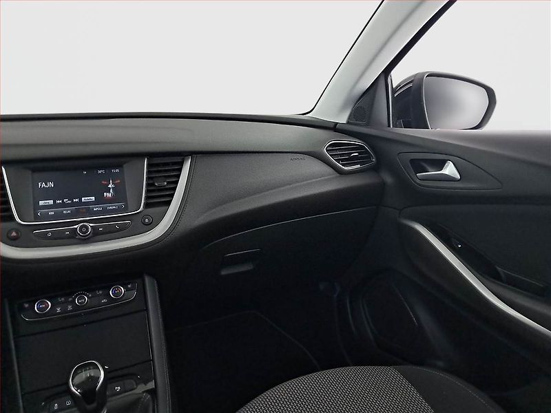 Opel Grandland X (2019) 1.2 Turbo, Serv.kniha - fotka 8 z 20
