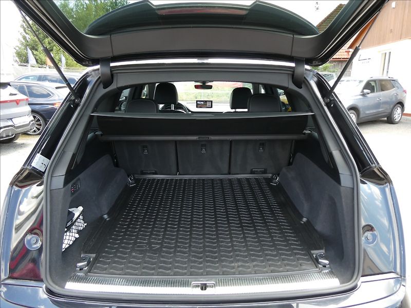 Audi Q7 3,0 TDiV6 200kW S-LINE,QUATTRO - fotka 18 z 48