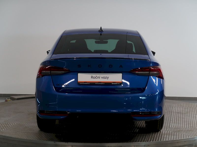 Škoda Octavia (2025) SPORTLINE 2.0TDI 110KW LED MAT - fotka 9 z 43