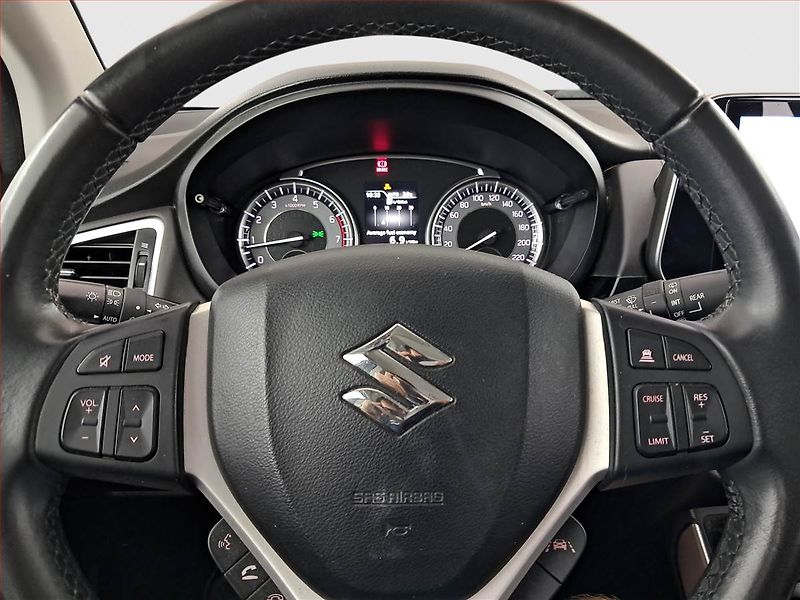 Suzuki SX4 S-Cross (2022) 1.4 BoosterJet - fotka 19 z 22