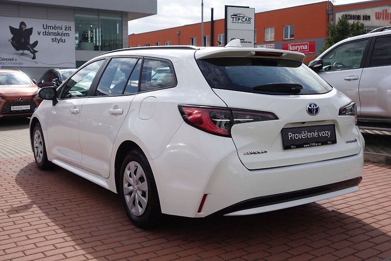 Toyota Corolla 1,8 HEV Active Business TS - fotka 6 z 28